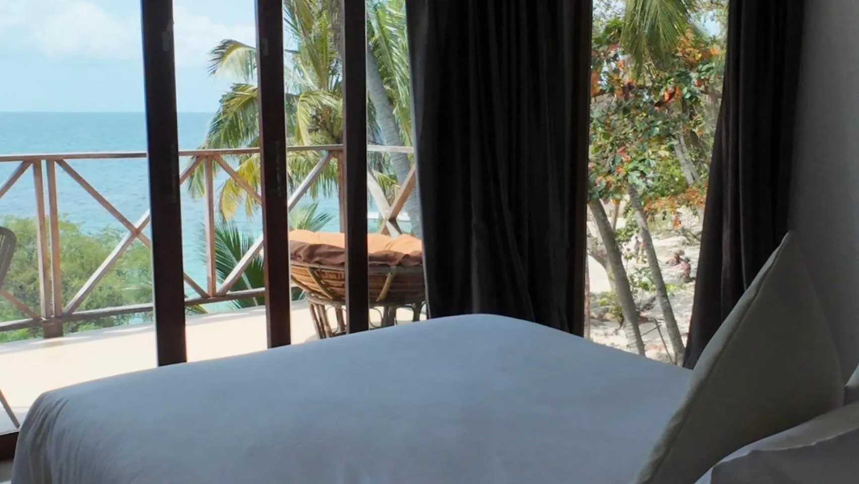***  P.D. Beach Resort Koh Tao Thailand
