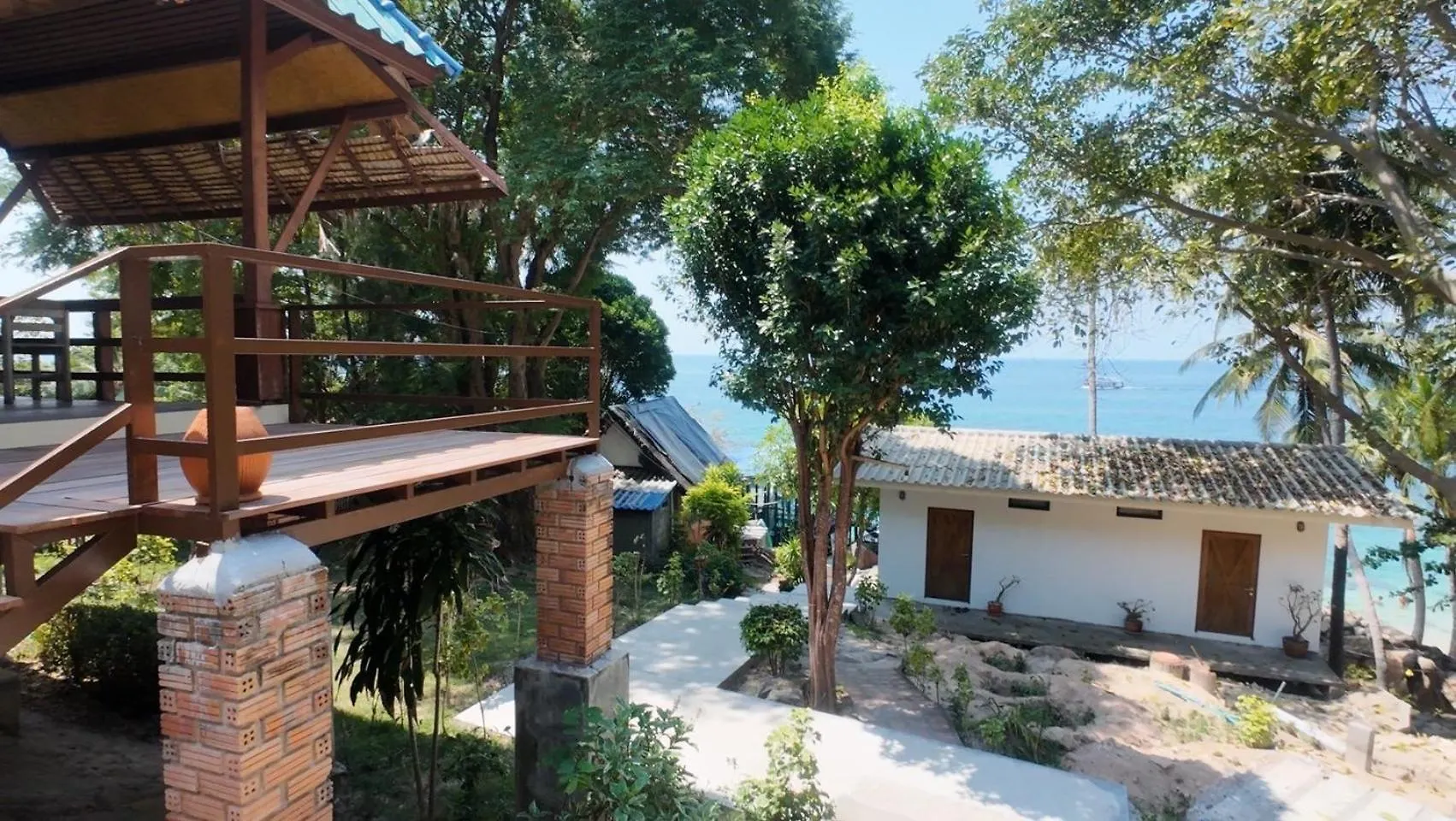 P.D. Beach Resort Koh Tao 3*,